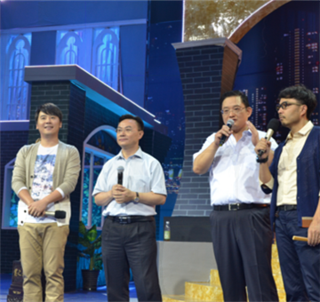 <b>刘仲华教授、吴浩人总工程师与汪涵、马可一起</b>